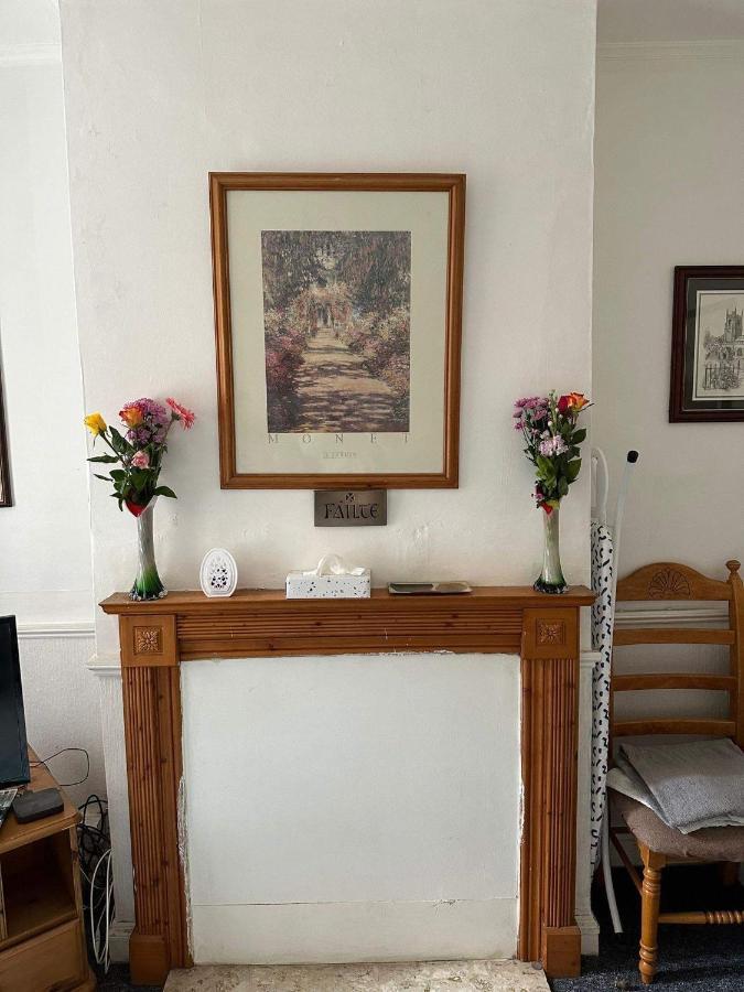 Ferienwohnung Luton Town House Near Airport Exterior foto