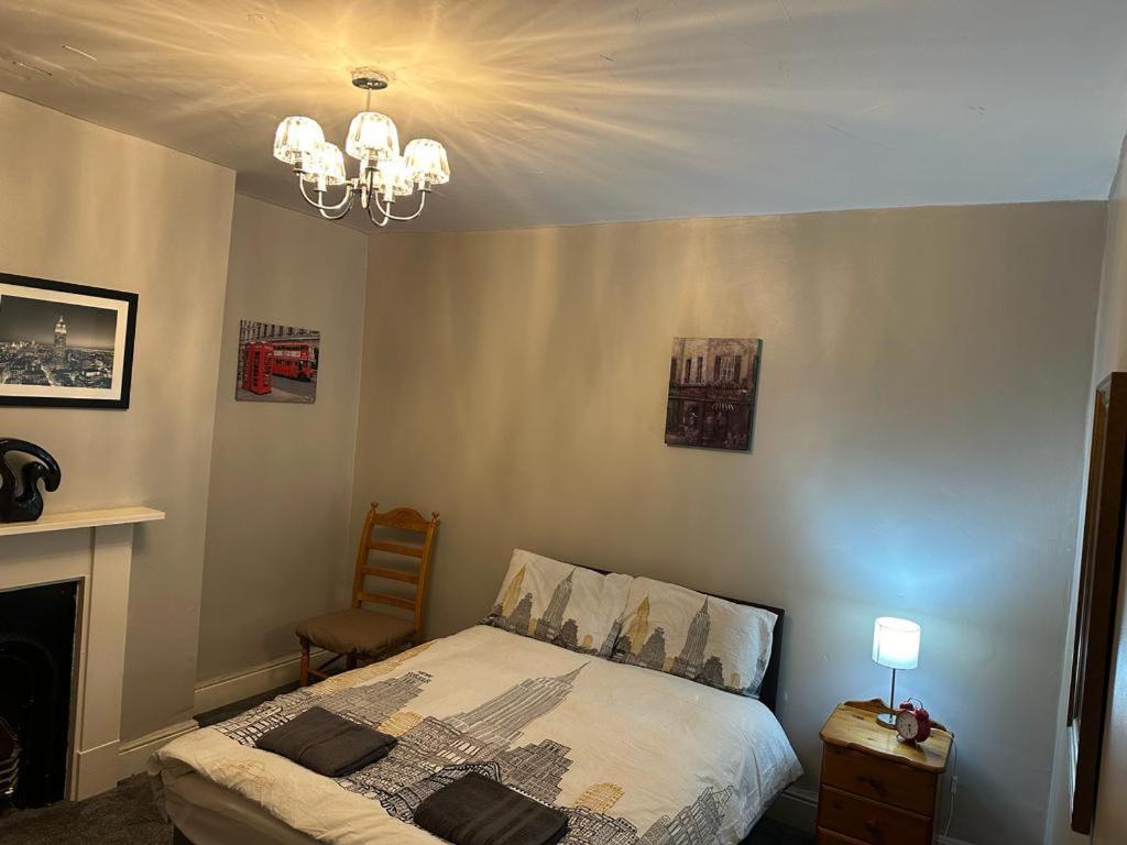 Ferienwohnung Luton Town House Near Airport Exterior foto