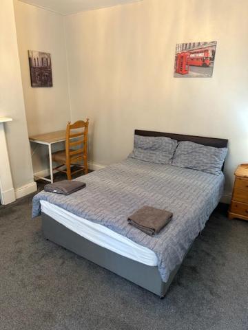 Ferienwohnung Luton Town House Near Airport Exterior foto