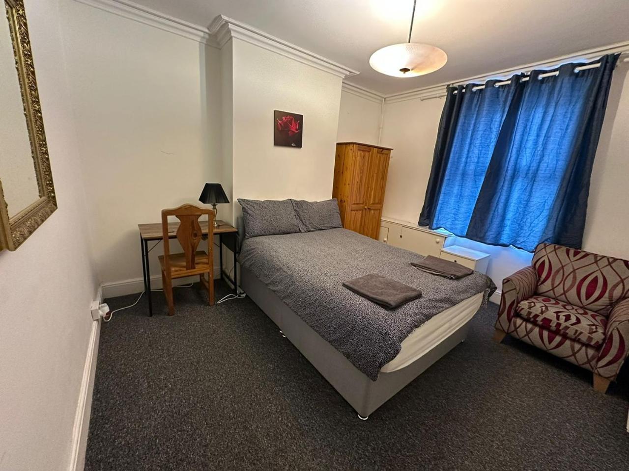 Ferienwohnung Luton Town House Near Airport Exterior foto